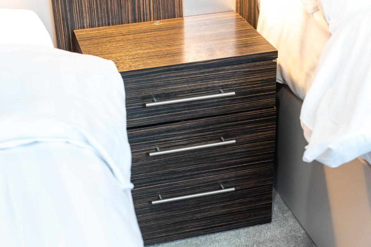 Uno Heathrow Windsor Hotel