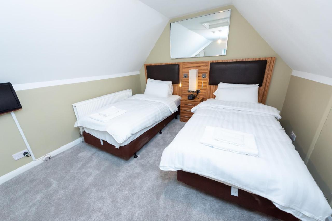 Uno Heathrow Windsor Hotel
