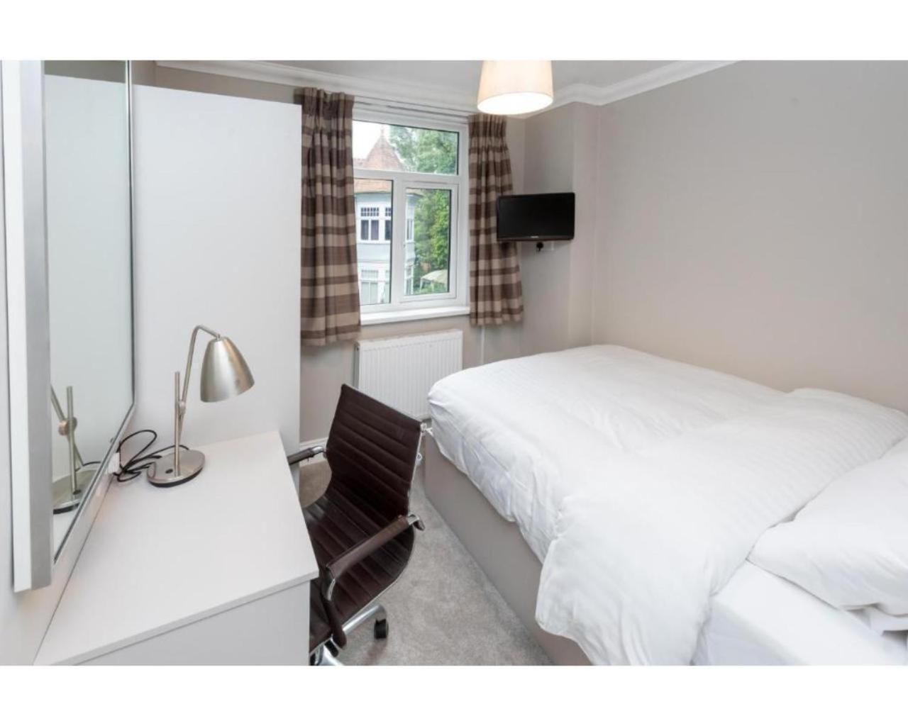 Uno Heathrow Windsor Hotel Slough
