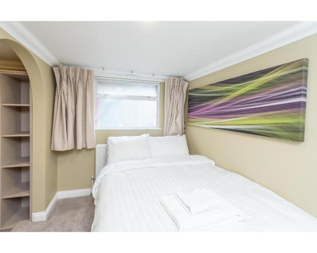 Uno Heathrow Windsor Hotel 4*